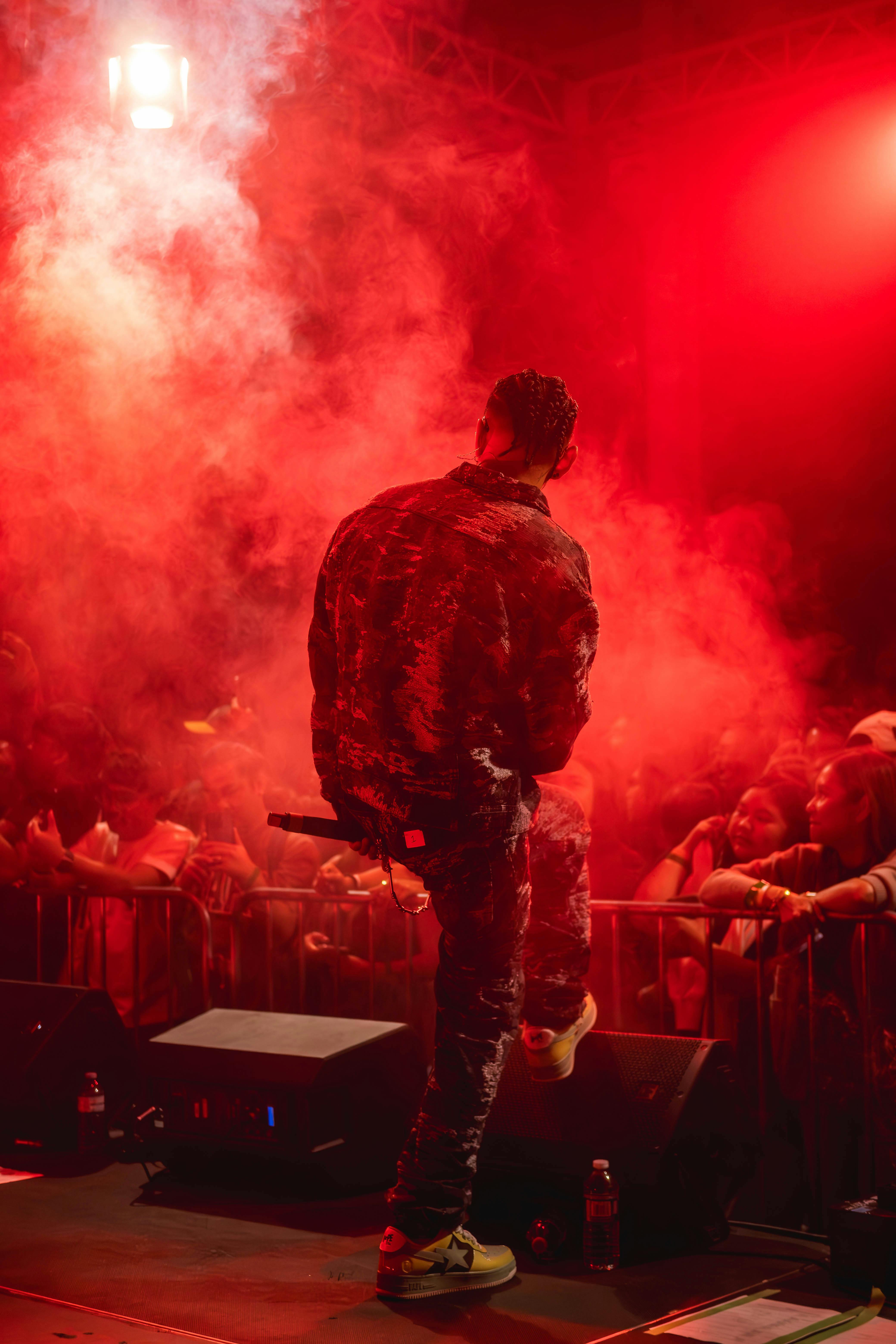 Teto: estilo, presença e shows ao vivo