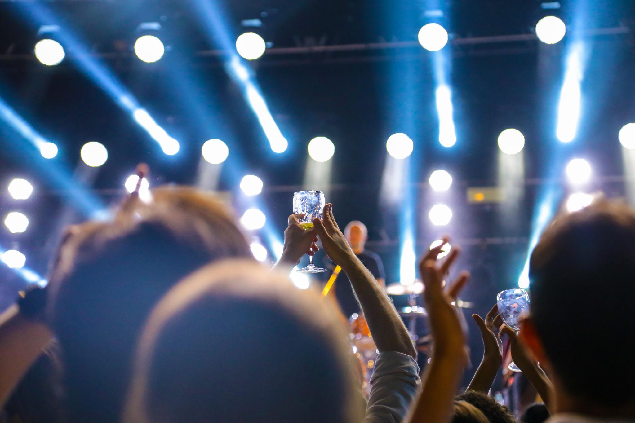 Dilsinho: shows, músicas e a vibe do pagode ao vivo