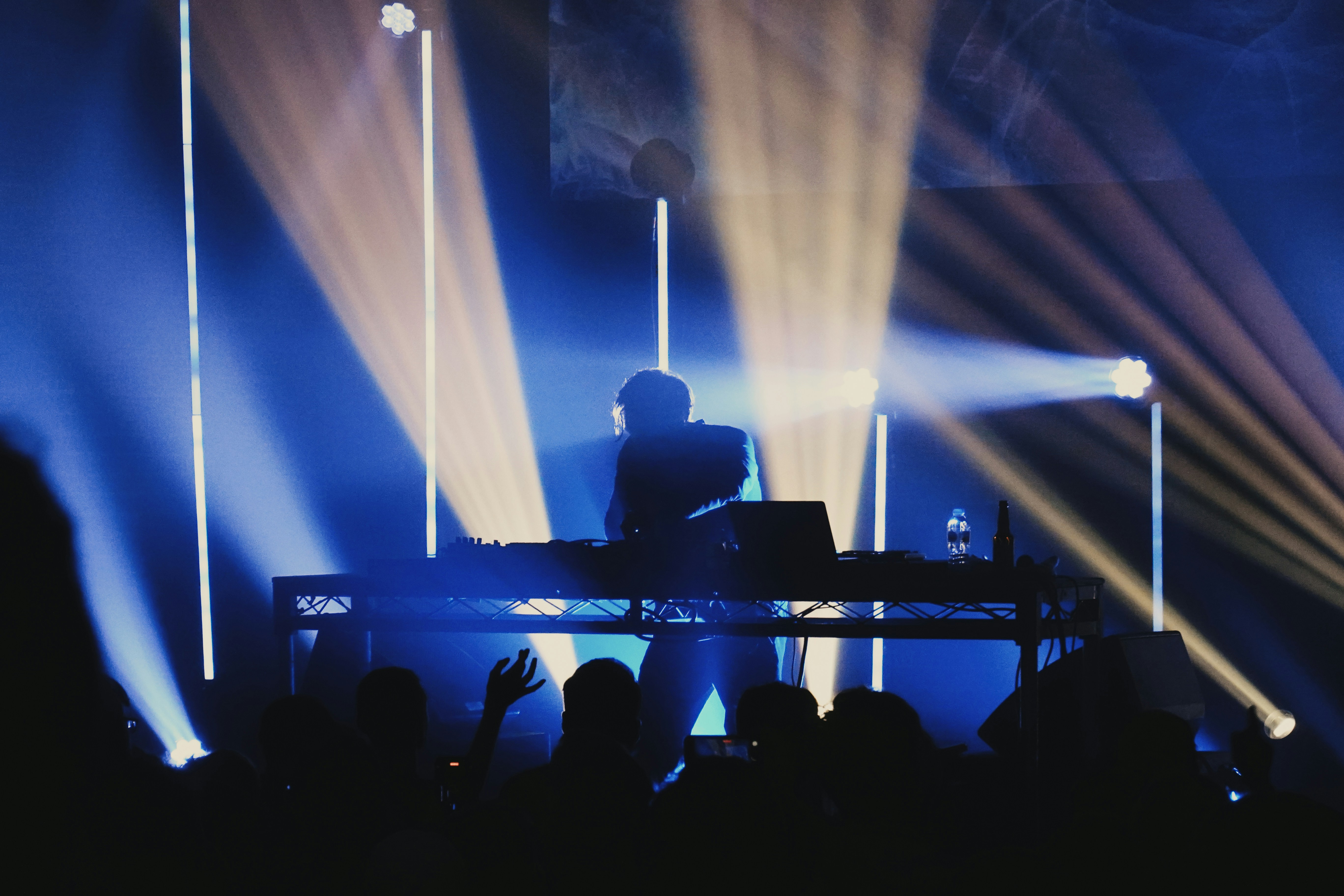 Interplanetary Criminal: UK Garage, energia crua e a pista sem filtro