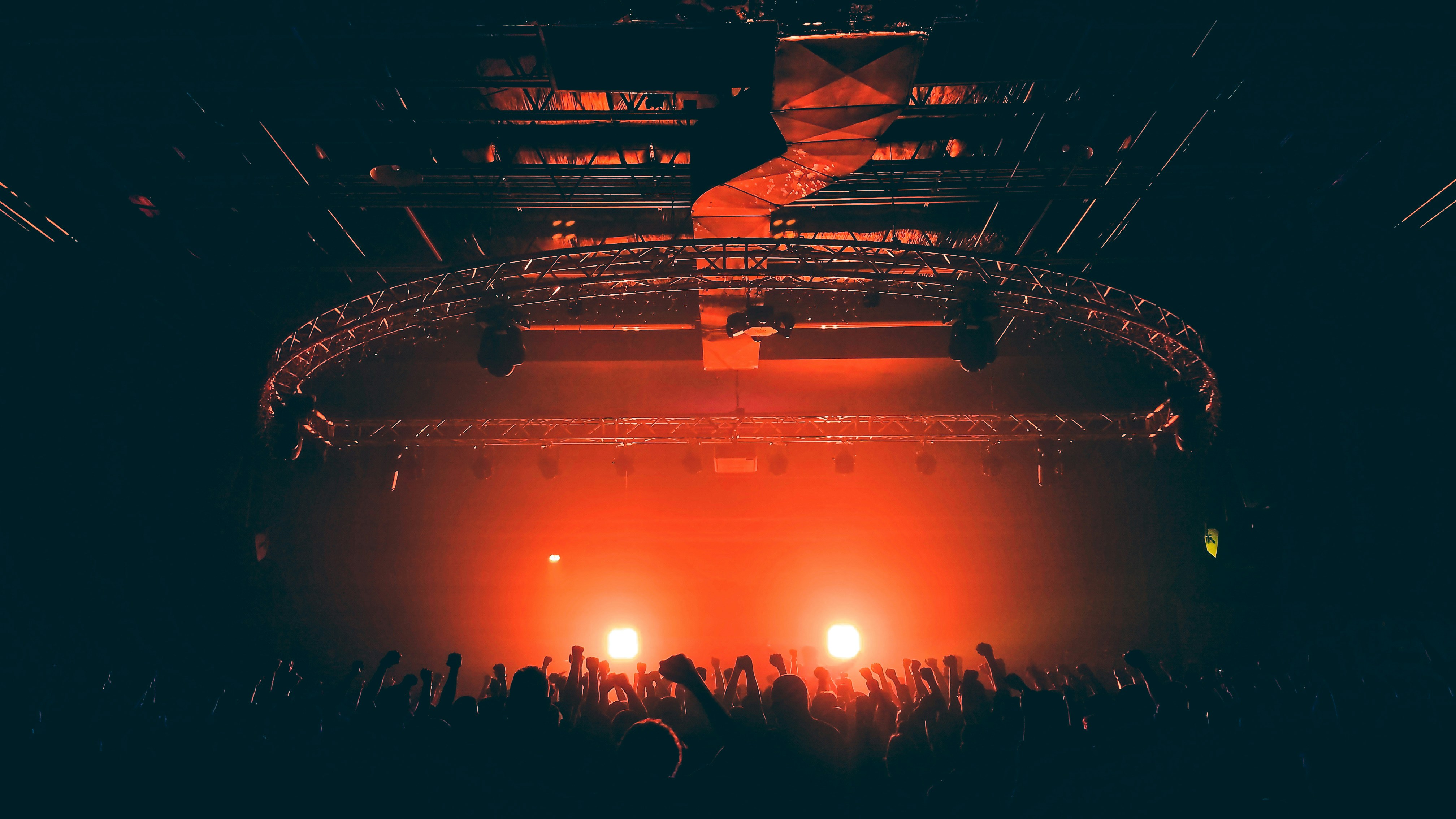 Monolink: atmosfera, emoção e shows ao vivo que fogem do óbvio